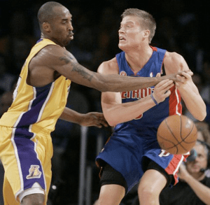 Det blev en historisk kväll i LA när Kobe mötte Jonas