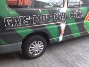 Hej Alexander, byt slips och gå vidare!