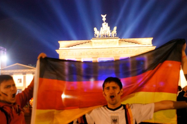 Firade ett par dagar senare VM-guldet i Berlin. Det var en enda julidagen då det regnade på mig. Regnade väldigt, väldigt mycket, och inte enbart regndroppar. 