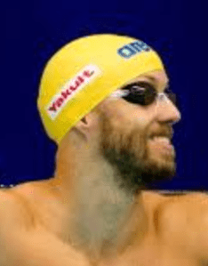 Förlanders skägg, som alldeles uppenbart var ett hinder i vattnet, är därigenom det kanske finaste sportskägget någonsin - det som till och med trotsar tiderna och prestationshetsen!