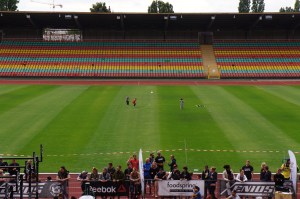 Tror att sittplatserna kom till under slutet av 80-talet men skisser i området visar att det från början var tänkt som ett fält - ungefär sm den stadion i Prag som tog en kvarts miljon "åskådare". Camp Nou kan slänga sig i väggen...  